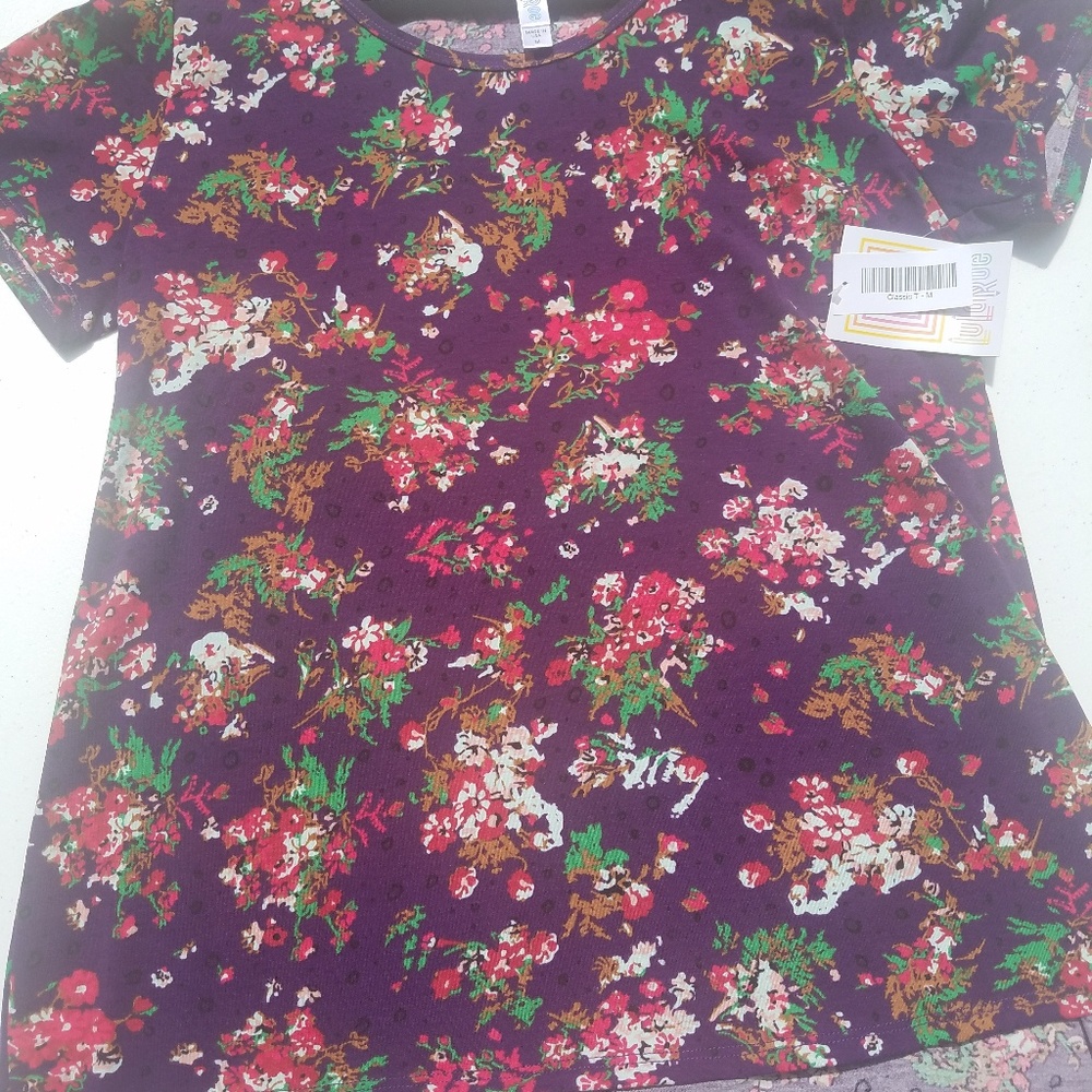 Lularoe Classic t medium